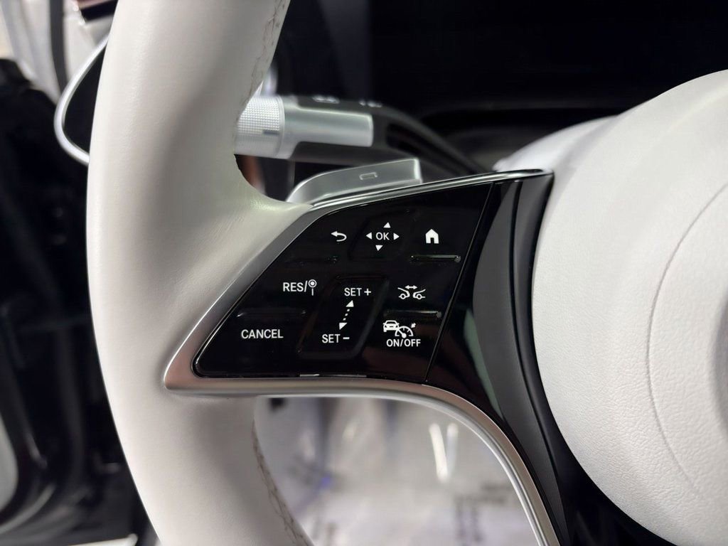 Used 2022 Mercedes-Benz EQS 580 4MATIC Sedan image 12