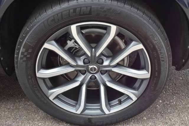 Used 2017 Volvo XC90 T6 Momentum w/ Convenience Package AWD/4WD image 50