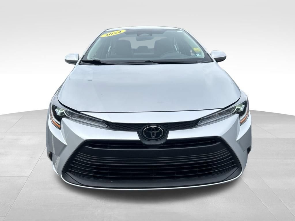 Certified 2024 Toyota Corolla LE FWD image 9