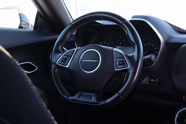 Used 2020 Chevrolet Camaro LT image 34