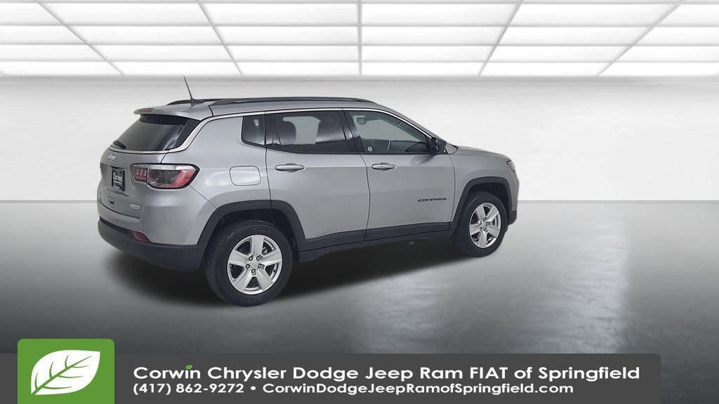 Used 2022 Jeep Compass Latitude image 15