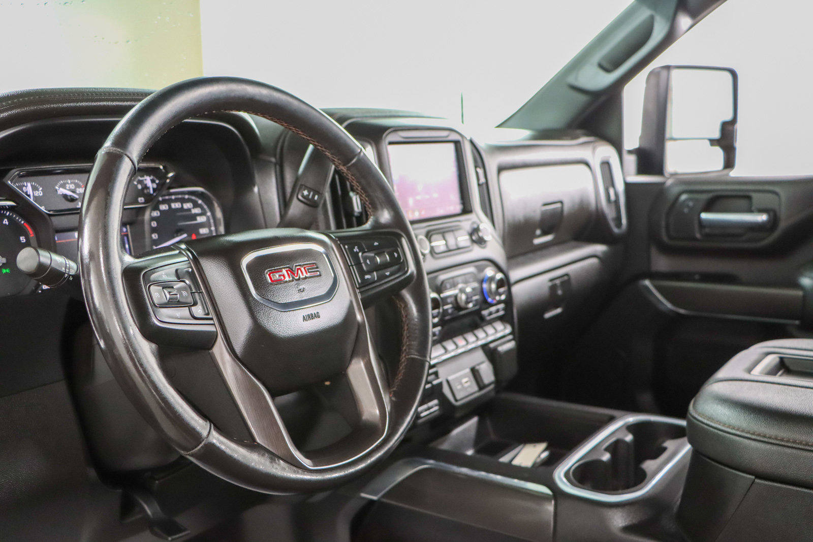 Used 2022 GMC Sierra 2500 AT4 w/ Gooseneck/5TH Wheel Package image 24