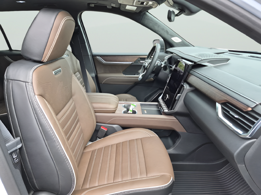 New 2027 GMC Acadia Denali Ultimate w/ LPO, Floor Liner Package AWD/4WD image 37