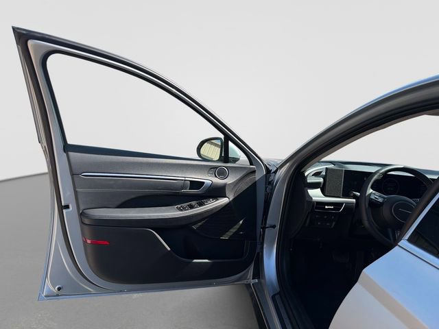 New 2026 Hyundai Sonata Limited FWD image 14