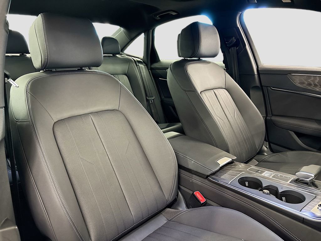 Used 2025 Audi A6 Premium Plus w/ Premium Plus Package image 15