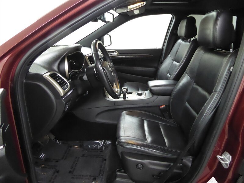 Used 2014 Jeep Grand Cherokee Limited w/ Trailer Tow Group IV AWD/4WD image 19