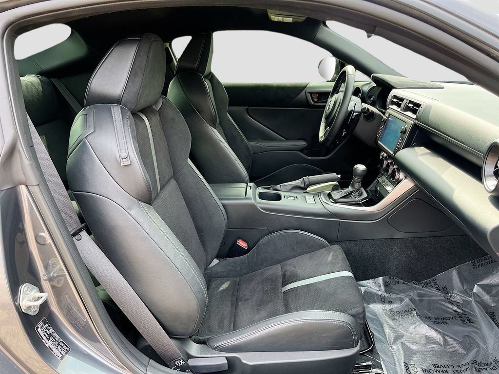 Used 2025 Toyota GR86 Premium RWD image 26