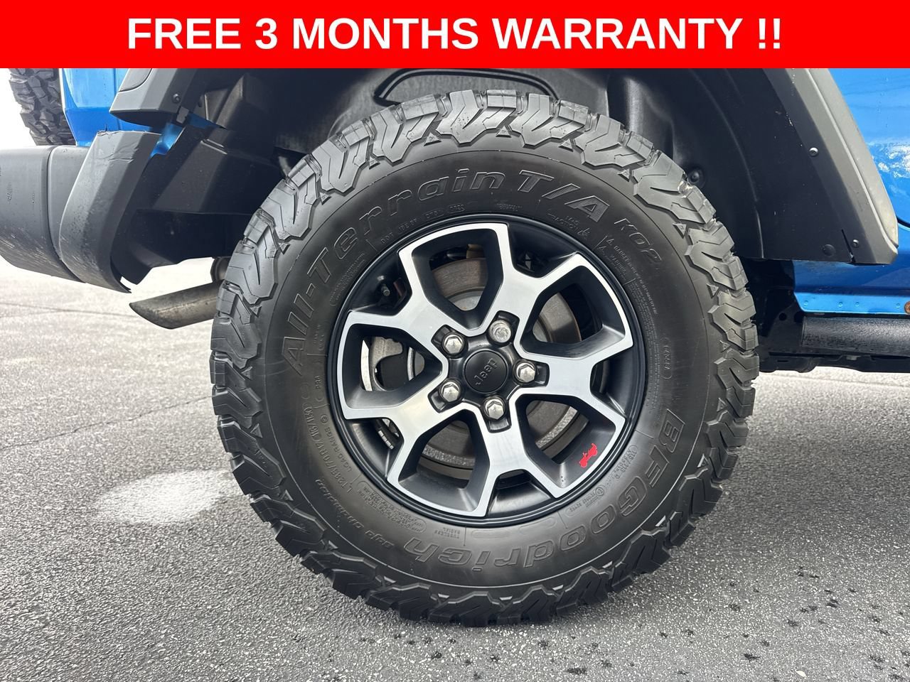 Used 2022 Jeep Wrangler Unlimited Rubicon w/ Cold Weather Group AWD/4WD image 38