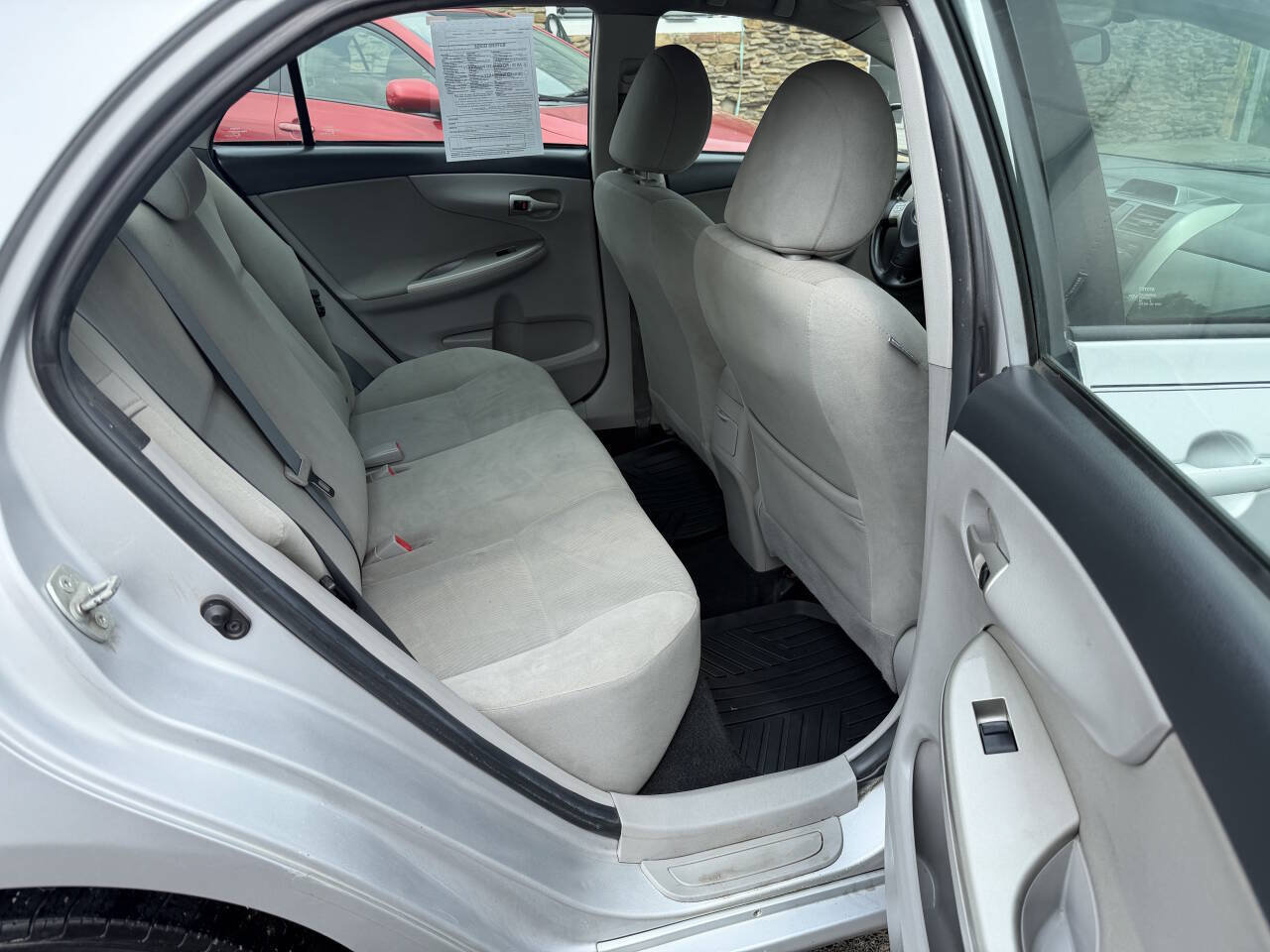 Used 2012 Toyota Corolla LE FWD image 8