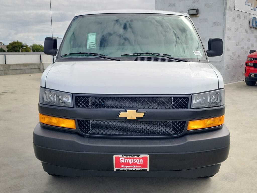 New 2026 Chevrolet Express 2500 w/ Driver Convenience Package RWD image 18