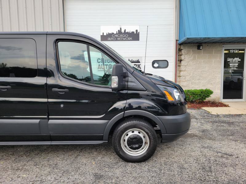 Used 2018 Ford Transit 150 XL RWD image 29