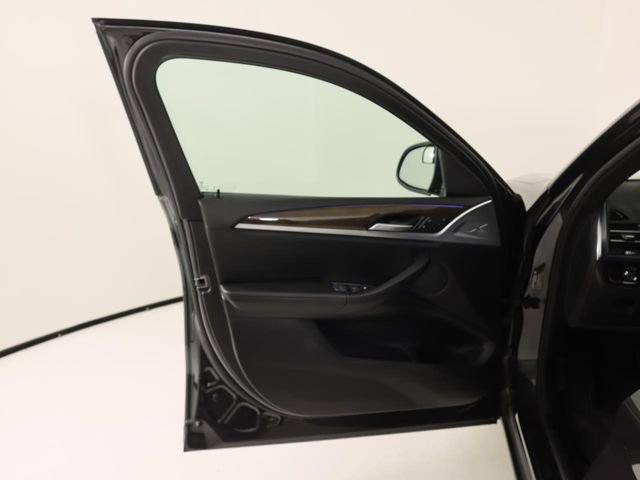 Used 2023 BMW X4 xDrive30i image 10