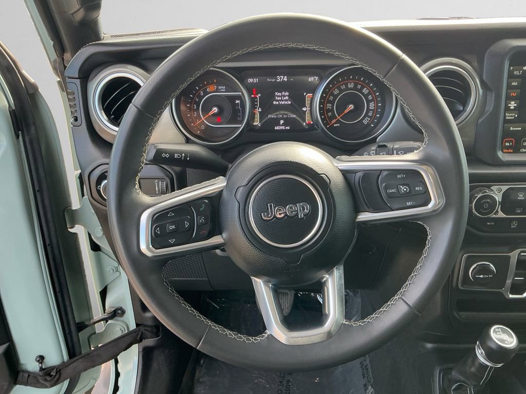 Used 2023 Jeep Wrangler Sahara image 12