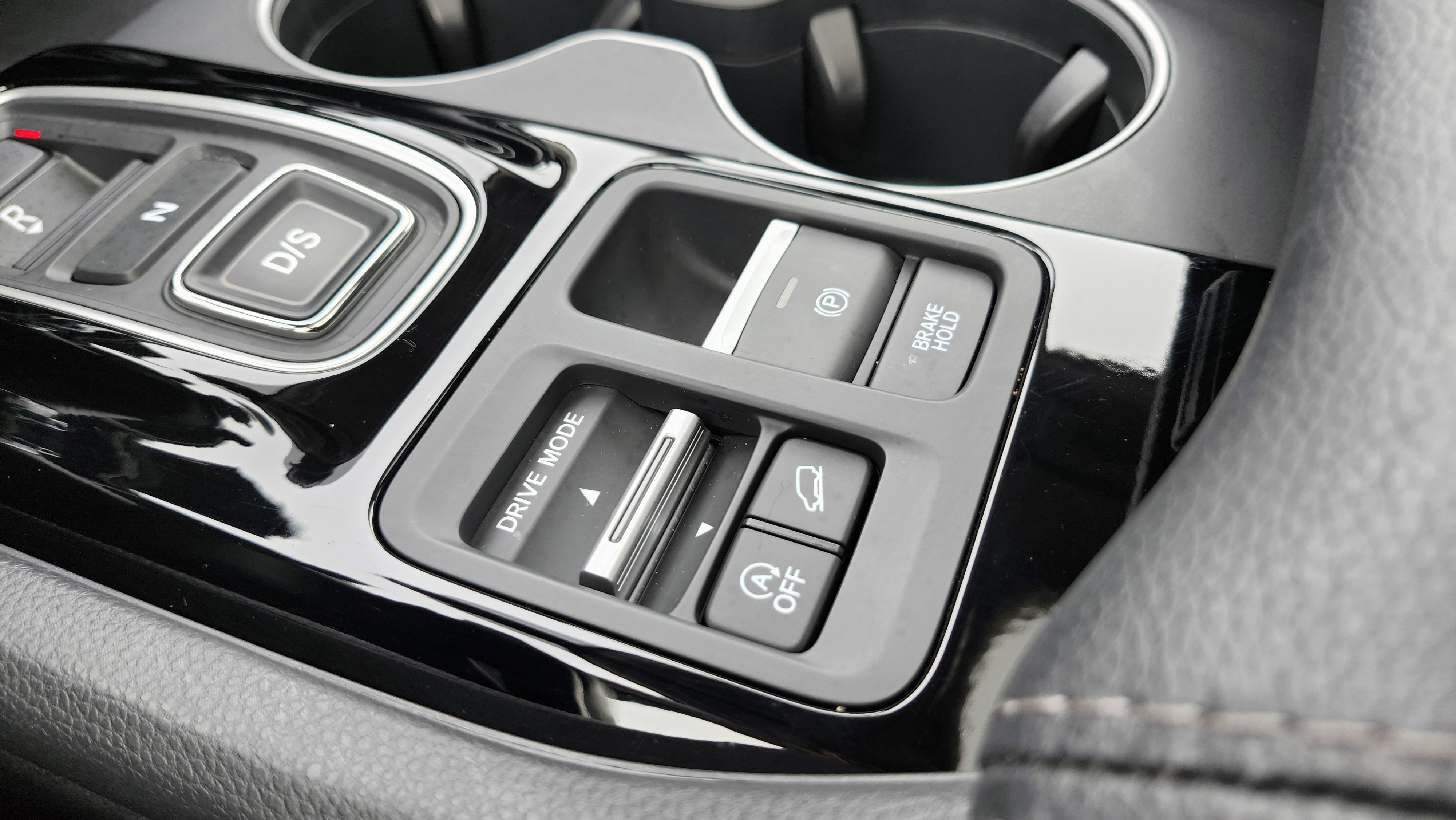 Used 2024 Honda Pilot Touring image 12