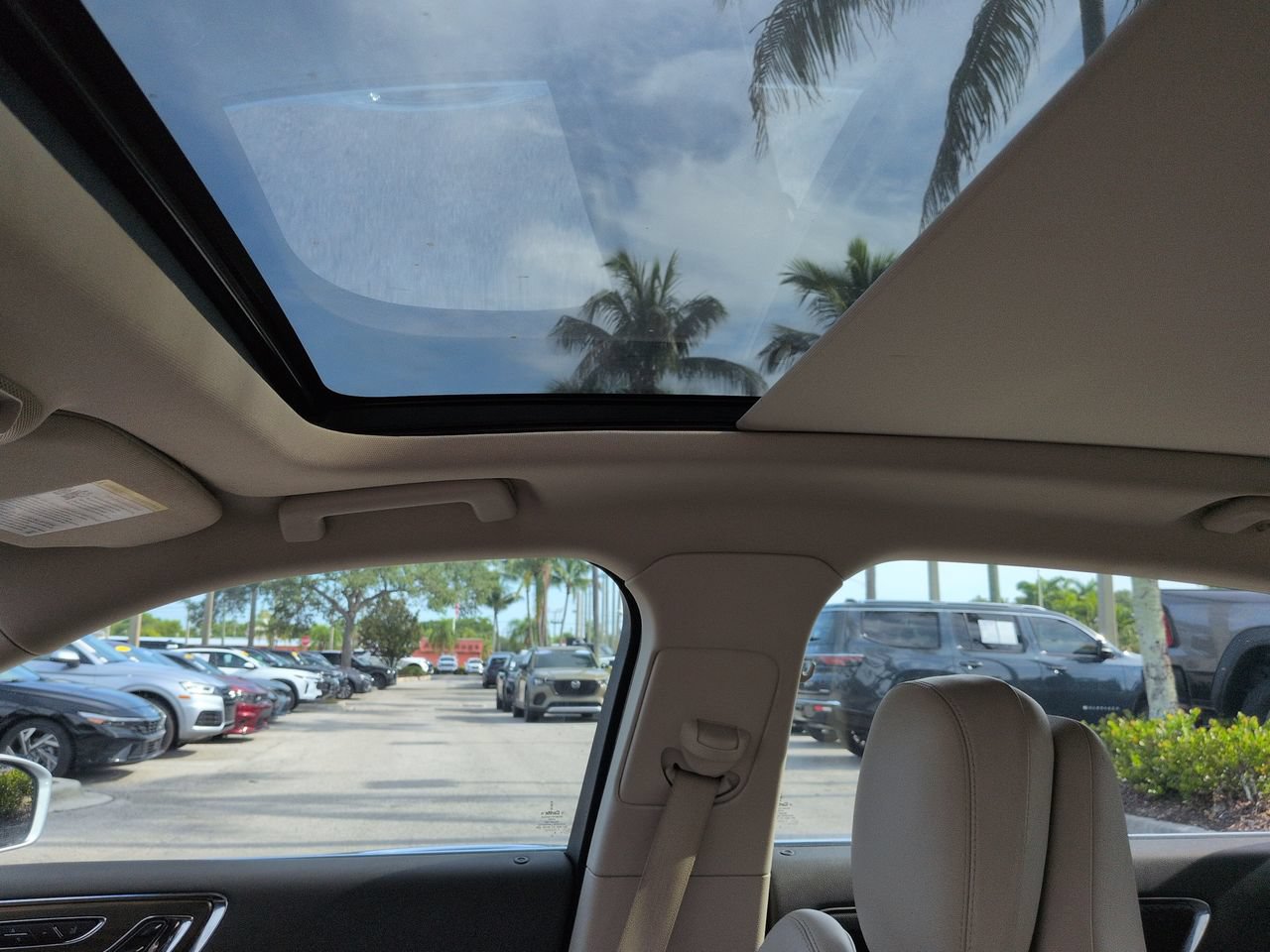 Used 2020 Lincoln Continental Reserve FWD image 21