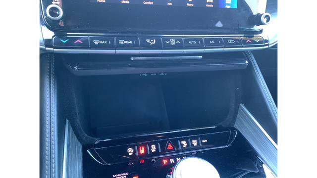 Used 2024 Jeep Wagoneer Series II w/ Flexible Seating Group image 41