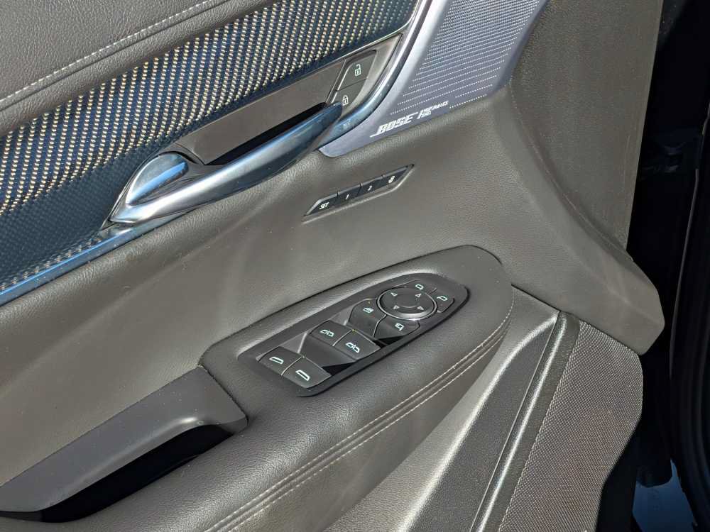 Used 2024 Cadillac XT6 Sport w/ Technology Package AWD/4WD image 15