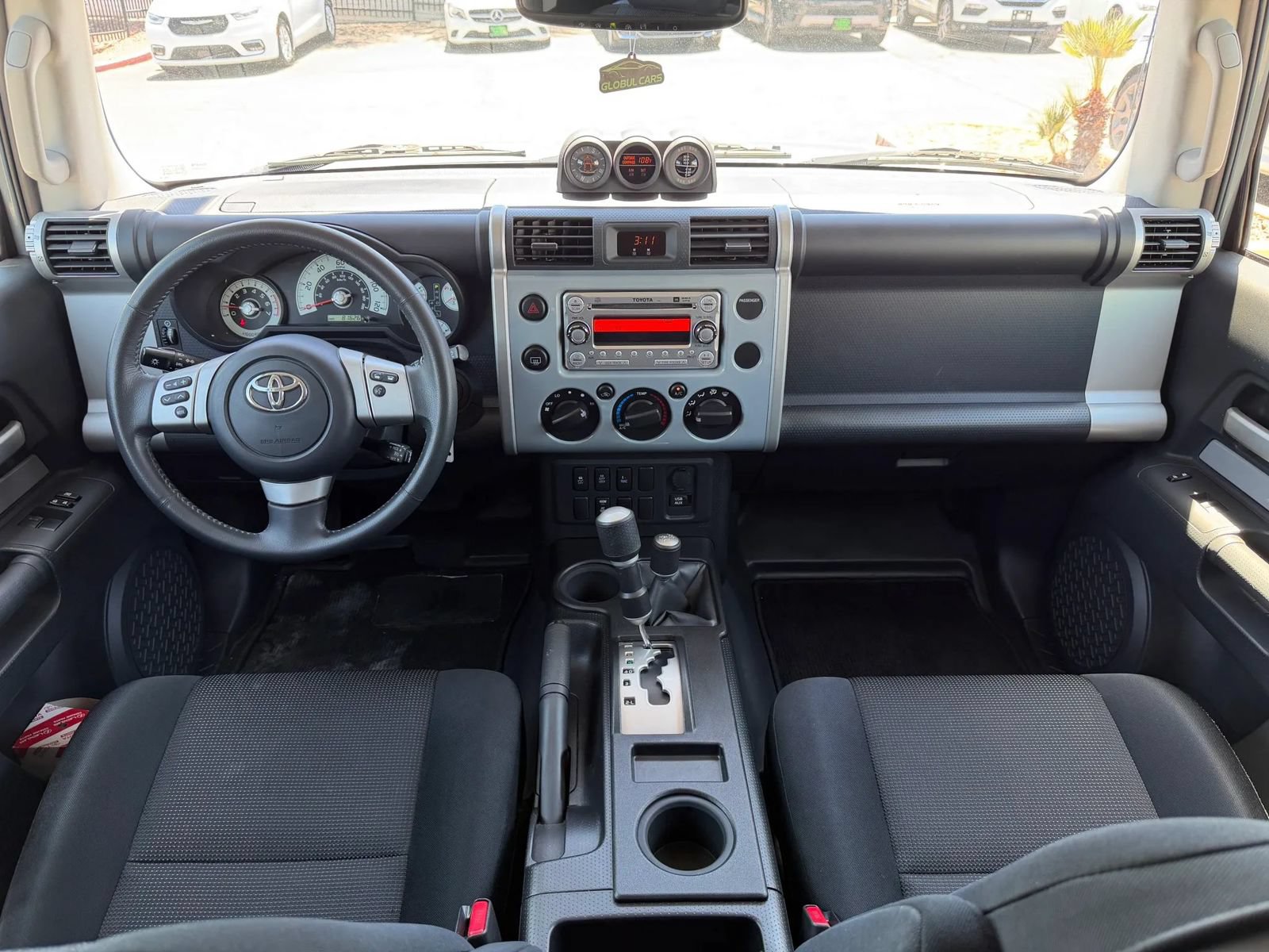 Used 2014 Toyota FJ Cruiser 4WD w/ Upgrade Package image 18