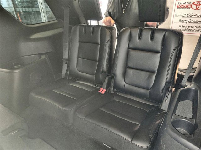 Used 2017 Ford Explorer XLT w/ Equipment Group 202A image 23