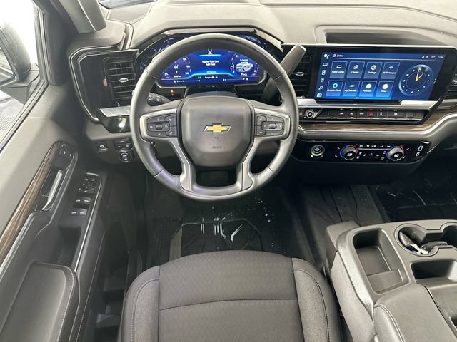 Used 2024 Chevrolet Silverado 1500 LT AWD/4WD image 10