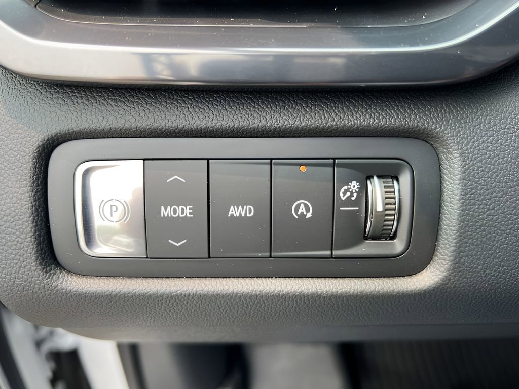 Certified 2024 GMC Acadia AT4 w/ LPO, Floor Liner Package image 18