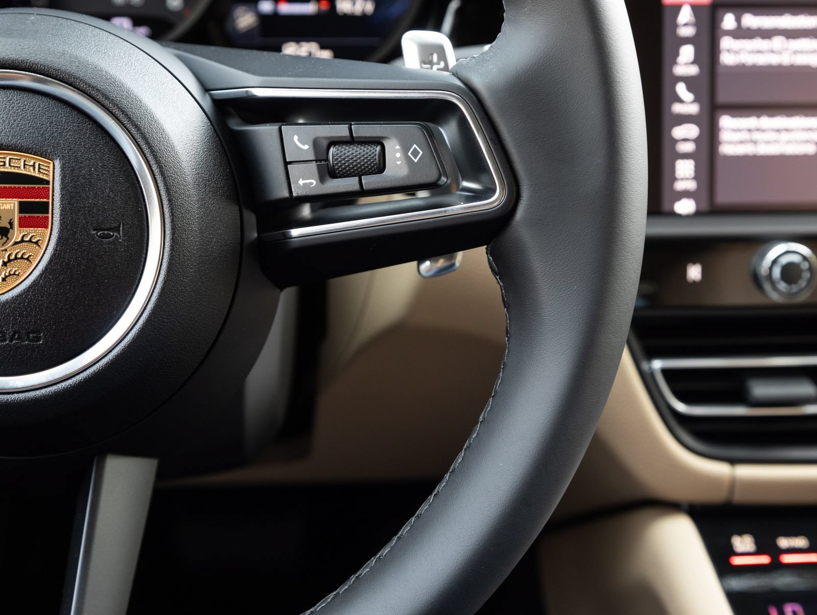 New 2026 Porsche Macan AWD/4WD image 16