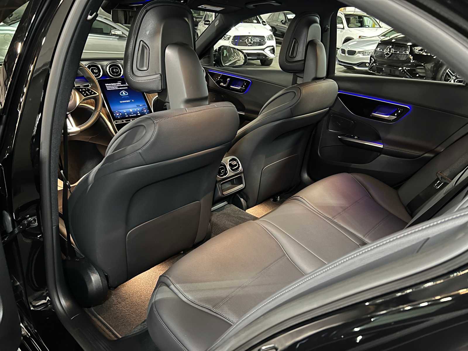Used 2025 Mercedes-Benz C 300 4MATIC Sedan image 19