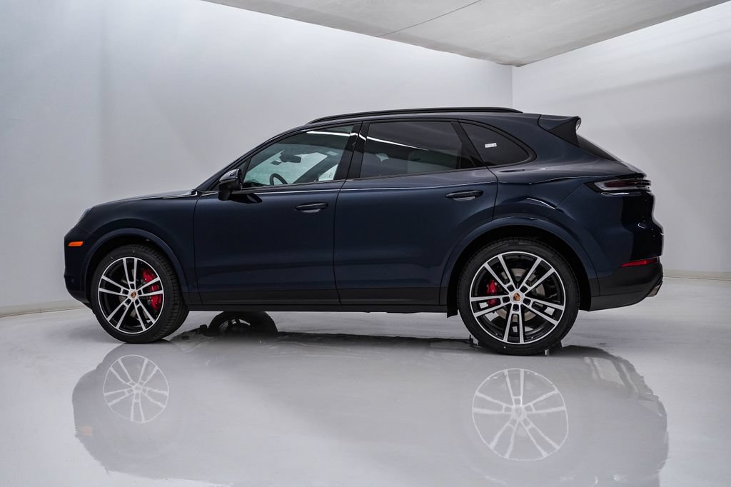 New 2026 Porsche Cayenne S AWD/4WD image 2