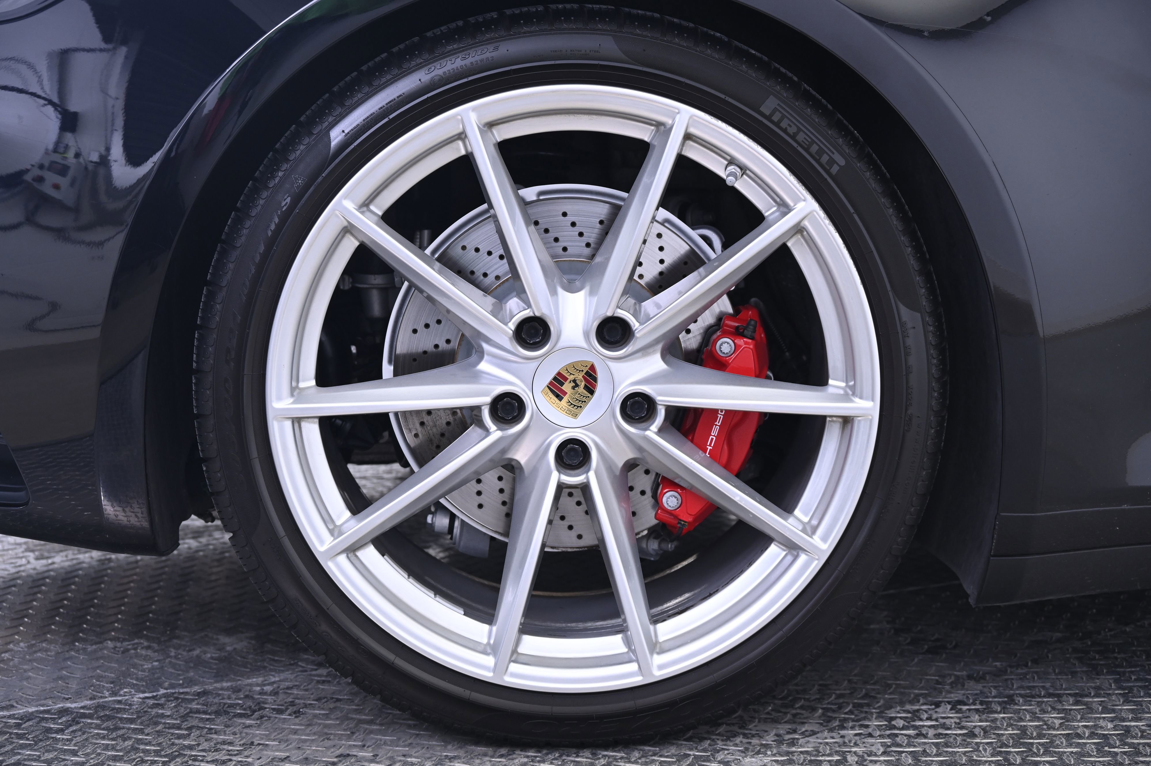 Certified 2020 Porsche 911 Carrera 4S image 13