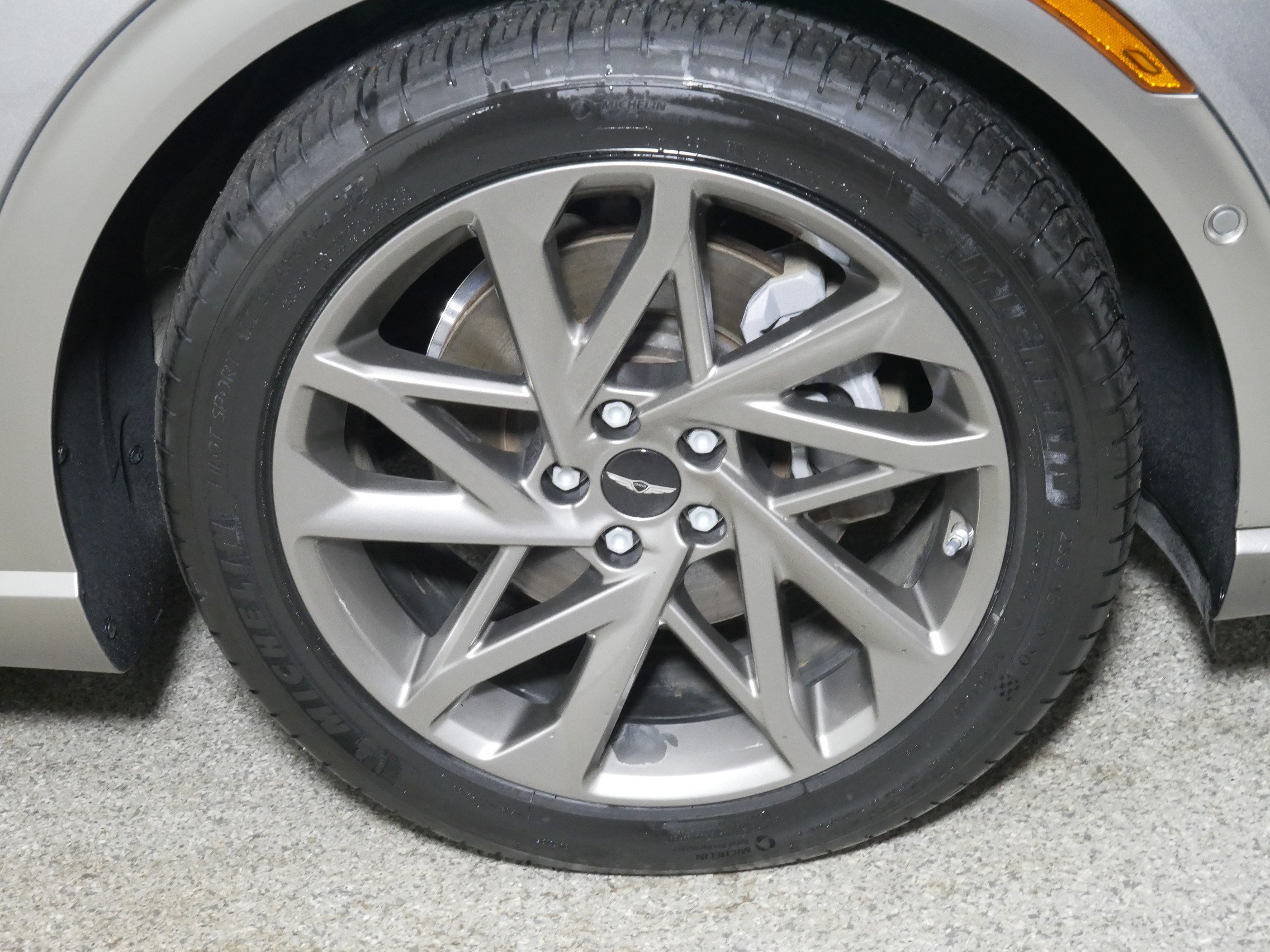 Certified 2023 Genesis GV60 Advanced AWD/4WD image 15