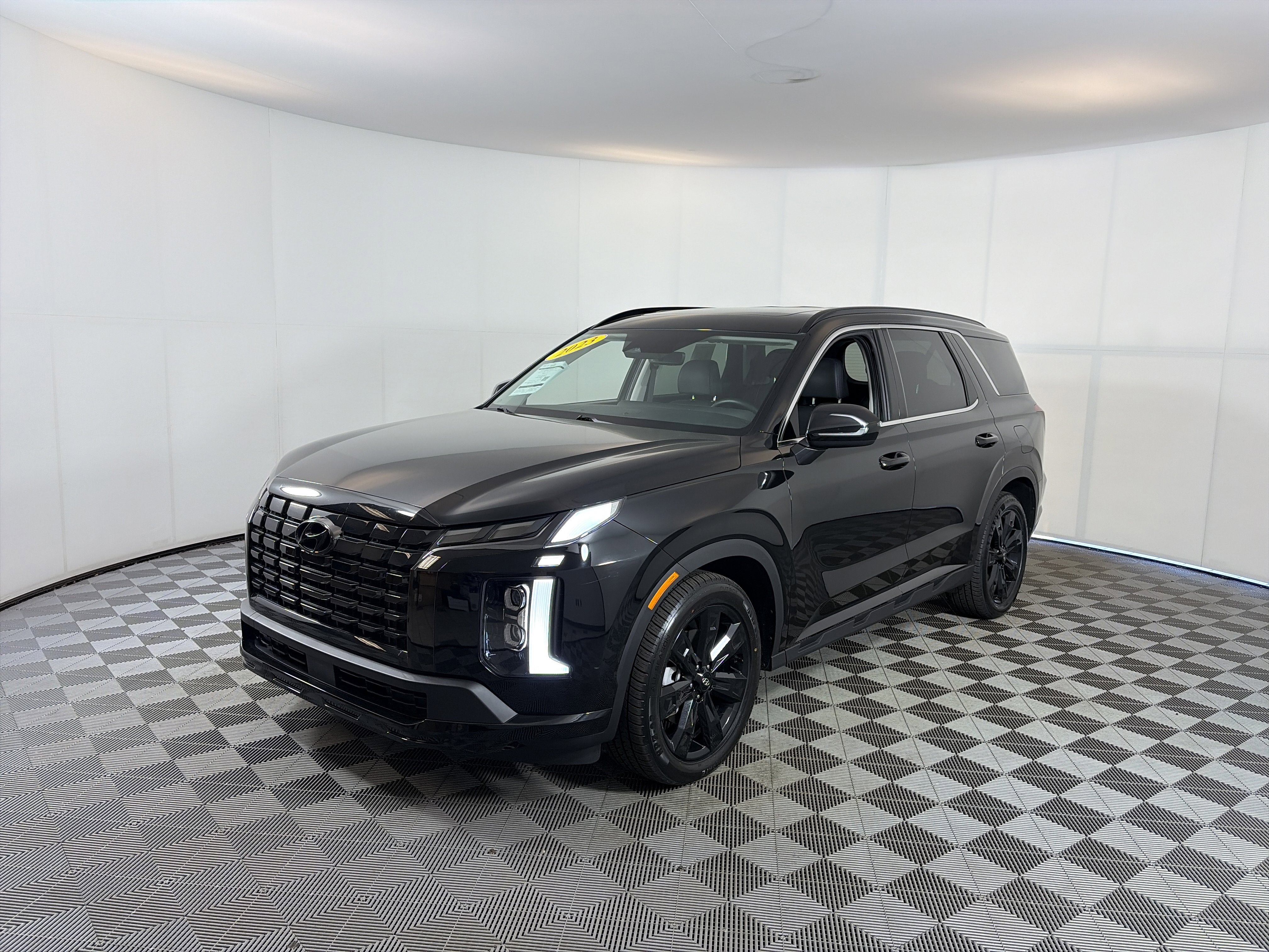 Used 2023 Hyundai Palisade XRT AWD/4WD image 2