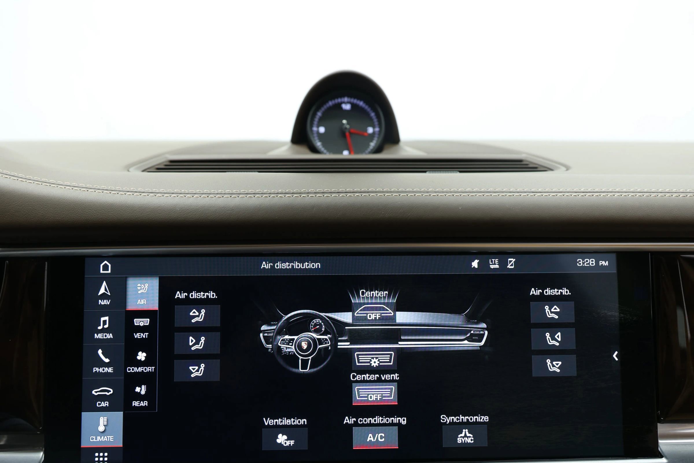Used 2018 Porsche Panamera 4 Executive w/ Dark Walnut Interior Package image 38