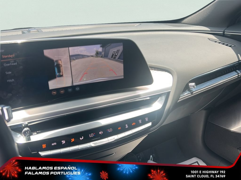 Certified 2025 Cadillac Lyriq Luxury w/ LPO, Floor Liner Package AWD/4WD image 20