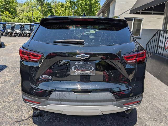 Used 2024 Chevrolet Blazer LT w/ Midnight/Sport Edition FWD image 3