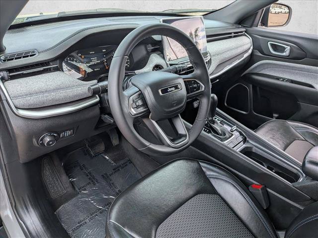 Used 2023 Jeep Compass Latitude AWD/4WD image 12