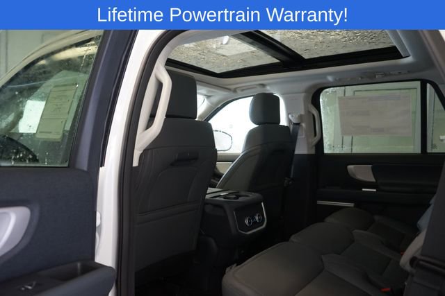 New 2026 Ford Expedition Active image 30