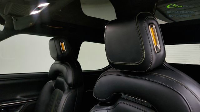 Used 2025 Rivian R1T Adventure AWD/4WD image 48