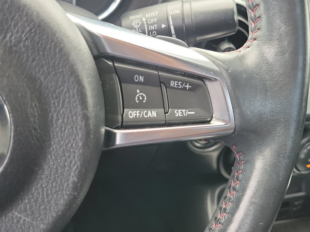 Used 2019 MAZDA MX-5 Miata Sport w/ I-ACTIVSENSE Sport Package RWD image 10