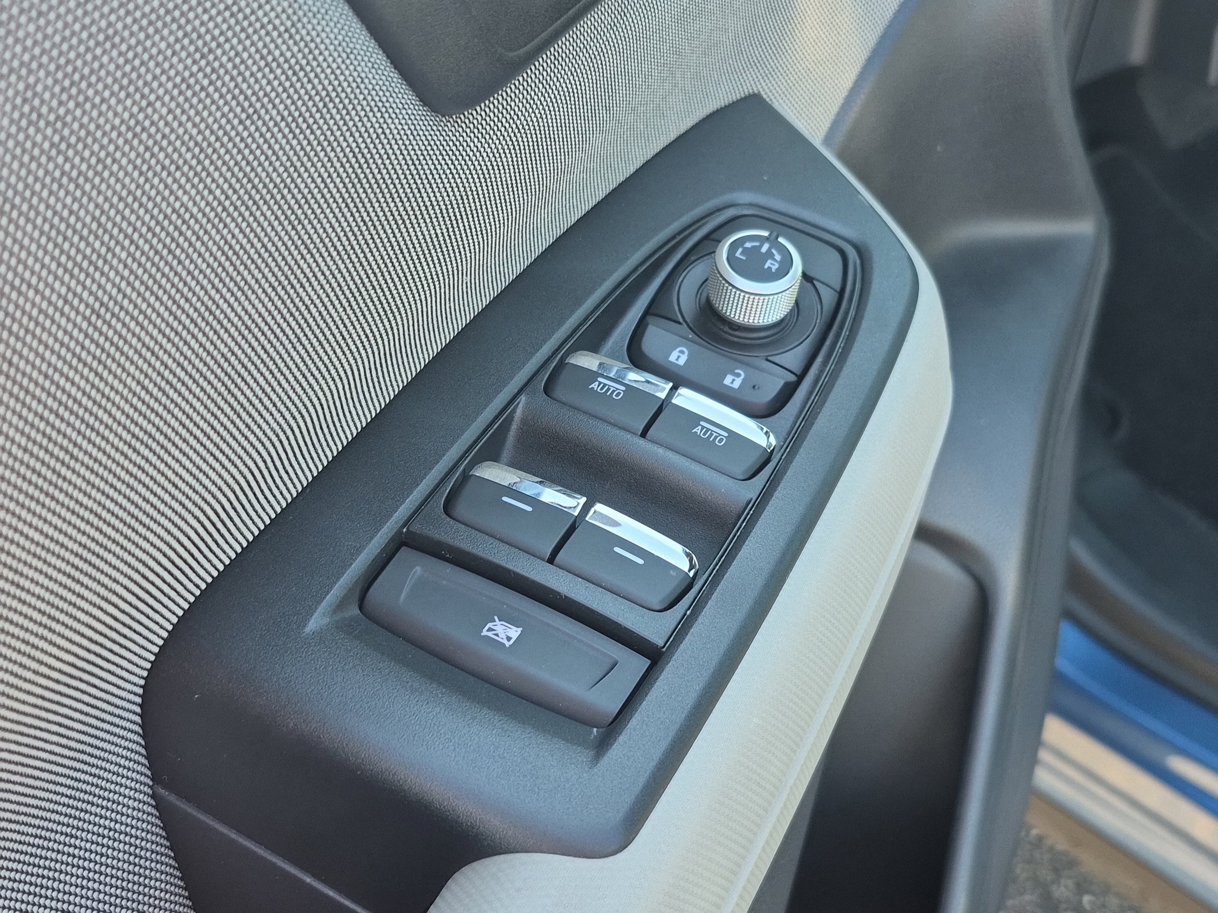 Certified 2025 Subaru Forester Premium image 20