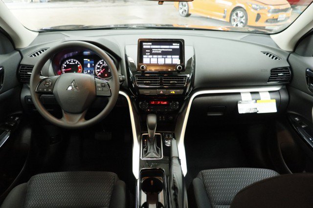 New 2026 Mitsubishi Eclipse Cross LE AWD/4WD image 19