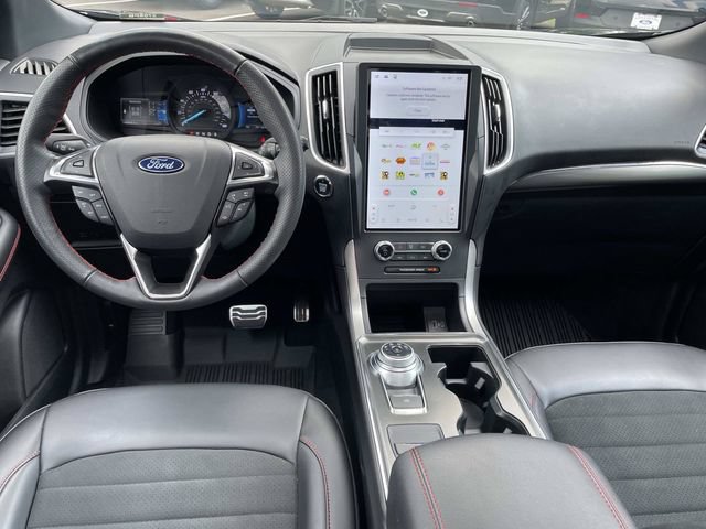Certified 2024 Ford Edge ST-Line AWD/4WD image 7
