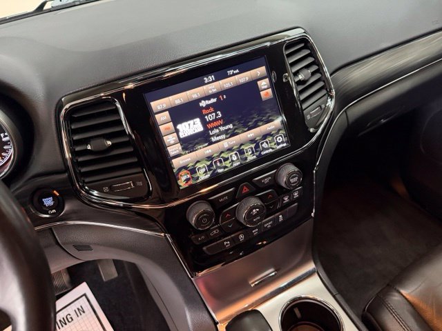 Used 2022 Jeep Grand Cherokee Limited AWD/4WD image 26