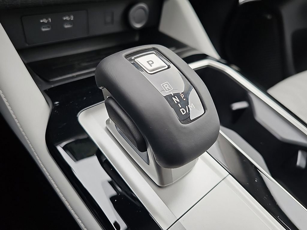 New 2026 Mitsubishi Outlander SEL AWD/4WD image 11