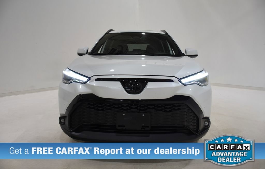 Used 2024 Toyota Corolla Cross AWD Hybrid w/ Convenience Package image 2
