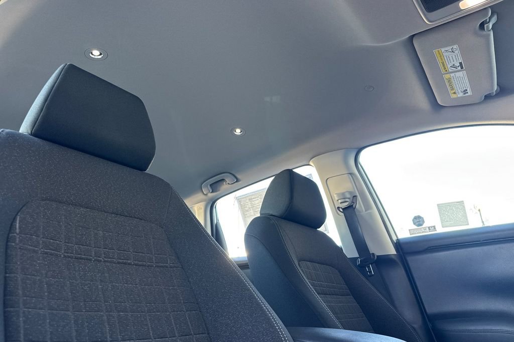 Used 2023 Honda HR-V LX image 16