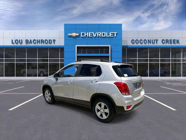 Used 2022 Chevrolet Trax LT w/ LT Convenience Package FWD image 6