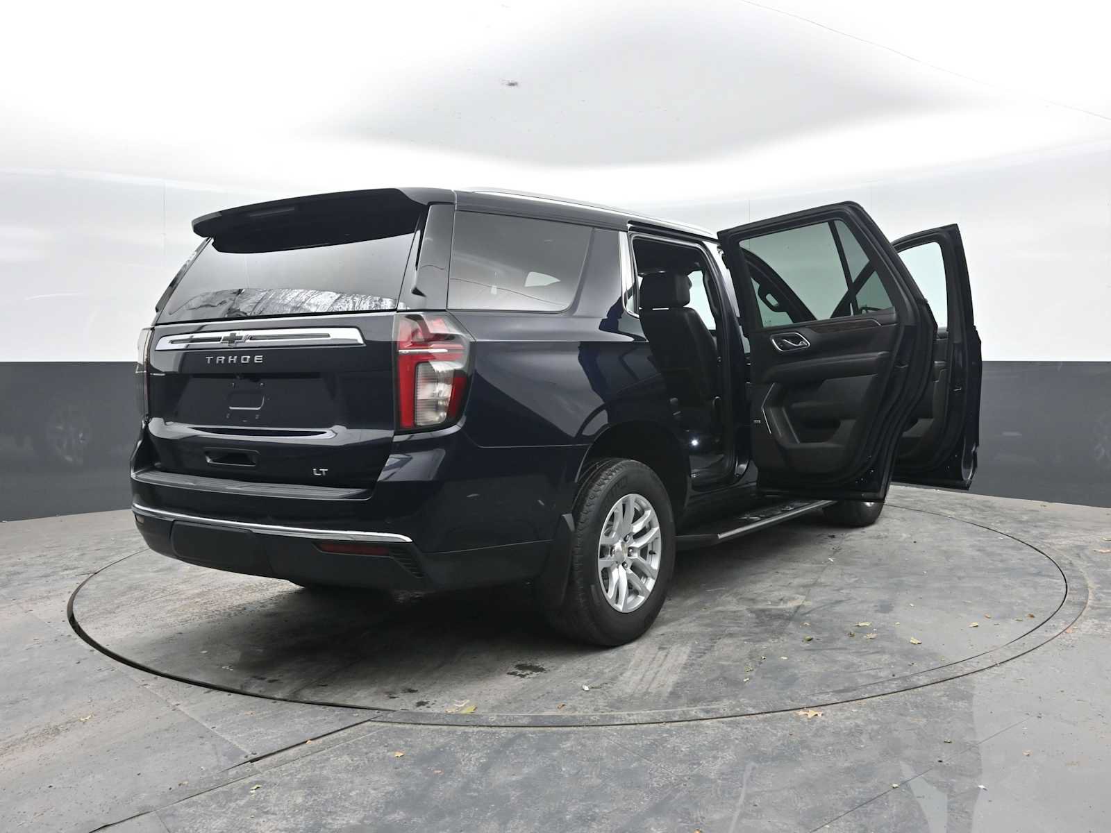 Used 2021 Chevrolet Tahoe LT AWD/4WD image 37