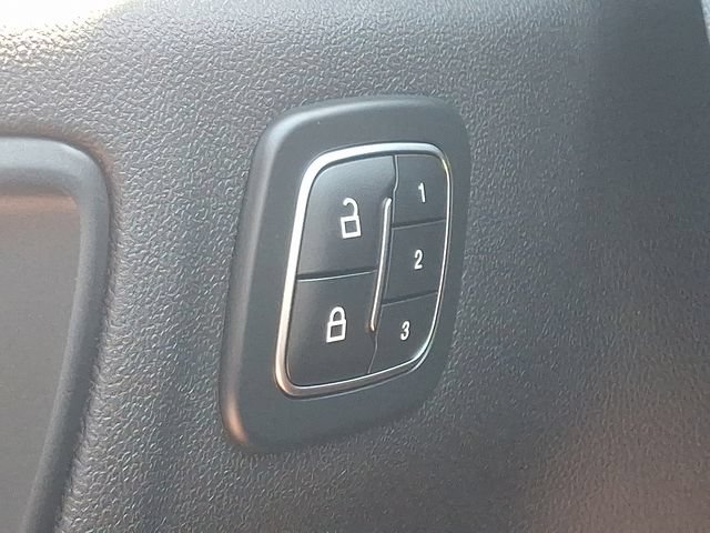 Used 2024 Ford Escape Active w/ Tech Pack #2 AWD/4WD image 23