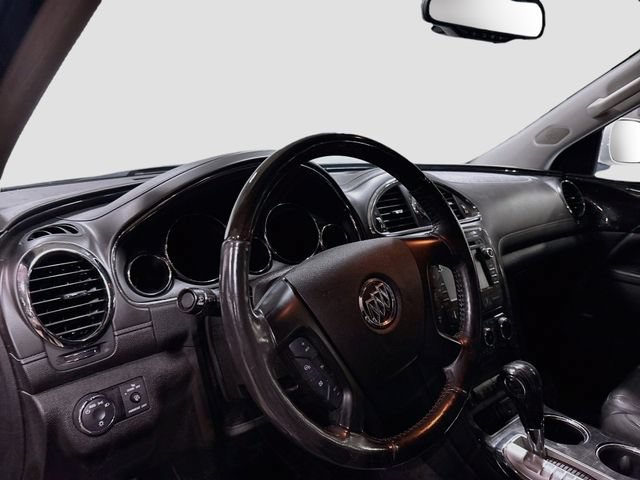 Used 2017 Buick Enclave Leather AWD/4WD image 10