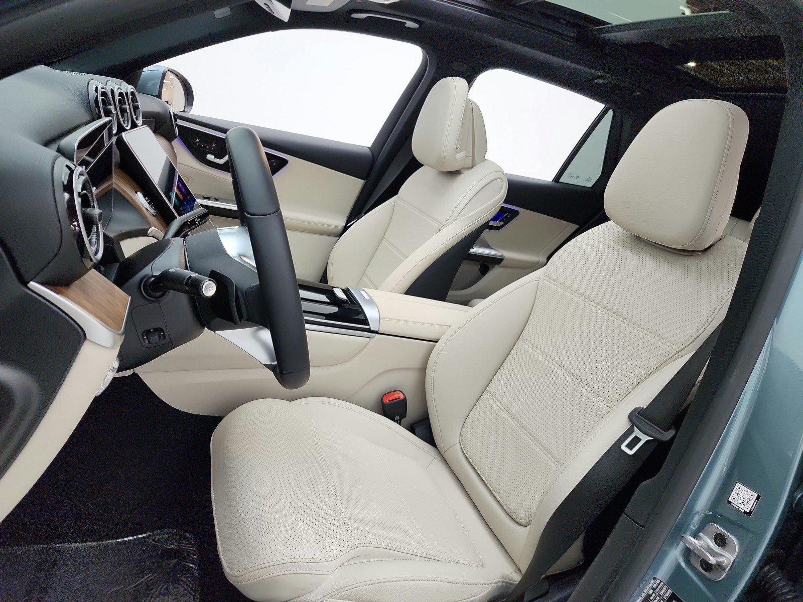 Certified 2026 Mercedes-Benz GLC 300 image 10